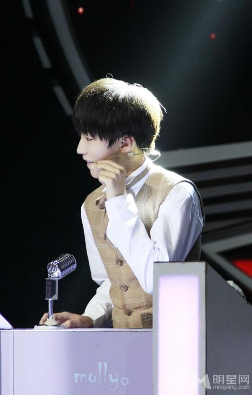 TFBOYS王俊凯《年代秀》现场_图-5