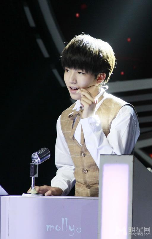 TFBOYS王俊凯《年代秀》现场_图-8