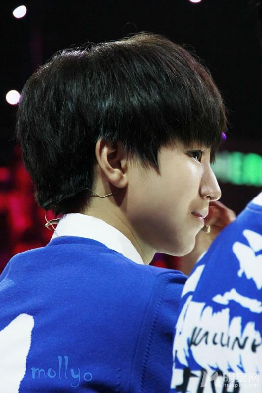 TFBOYS王俊凯《年代秀》现场_图-9