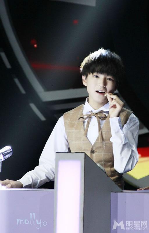 TFBOYS王俊凯《年代秀》现场_图-7