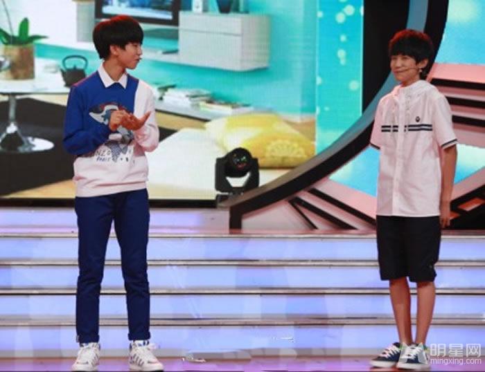 TFBOYS《年代秀》现场照片_图-2