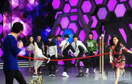 TFBOYS《快乐大本营》气氛热闹场面搞笑_图-3