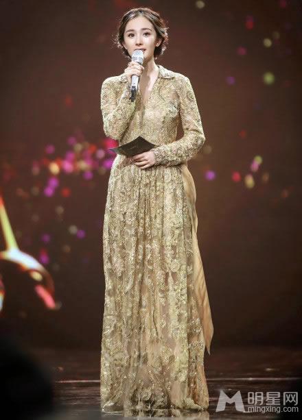 杨幂2014金鹰节图片金色长裙夺人眼目_图-1