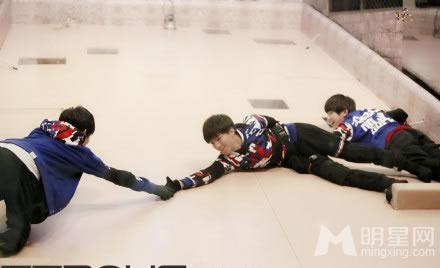 TFBOYS参加《疯狂的麦咭》各种困难关卡恐怖来袭_图-11