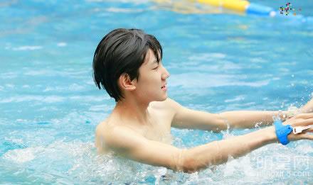 TFBOYS户外真人秀节目天真活泼惹人喜欢_图-12