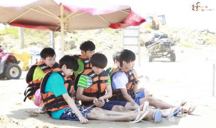 TFBOYS户外真人秀节目天真活泼惹人喜欢_图-6
