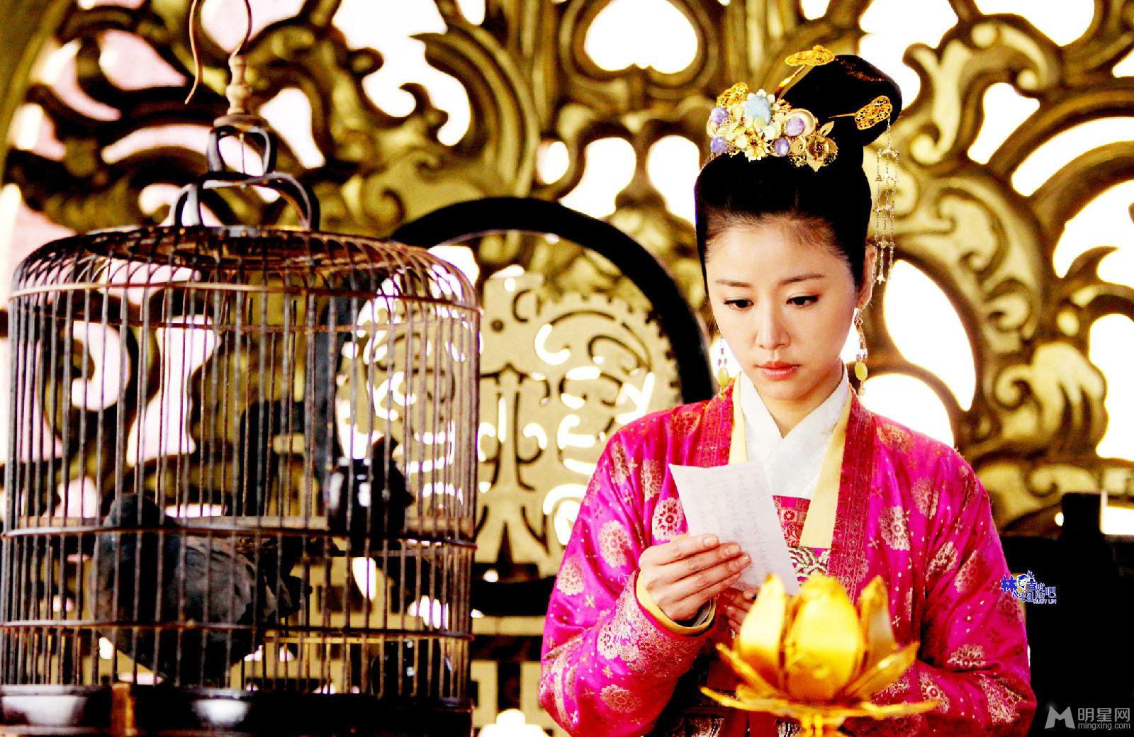 《倾世皇妃》收视第一林心如掀“倾世狂潮”_图-4