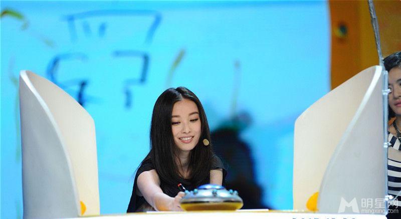 倪妮2013《快乐大本营》和井柏然热舞high翻全场_图-7