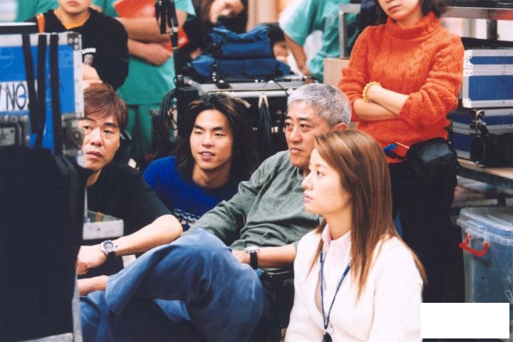 柯受良导演最后一部影片《生死速递》任贤齐坐怀不乱林心如为爱冒险_图-12