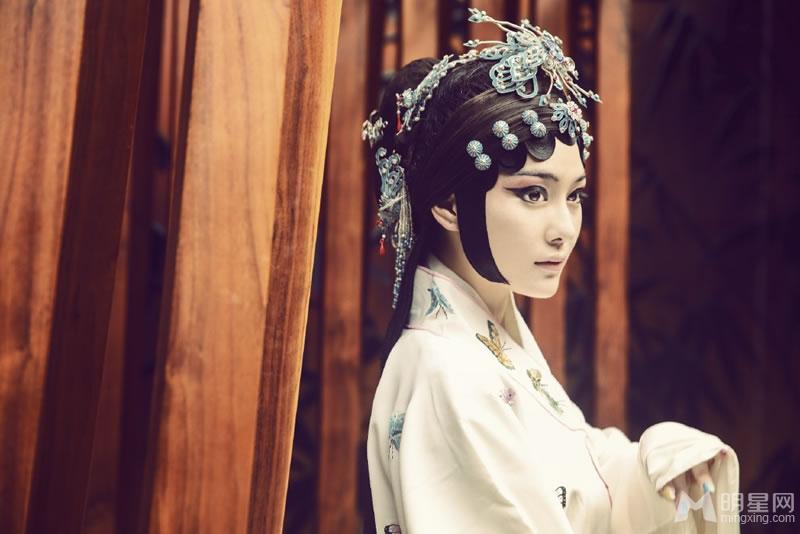 张馨予上演《牡丹亭》演绎凄美爱情_图-10
