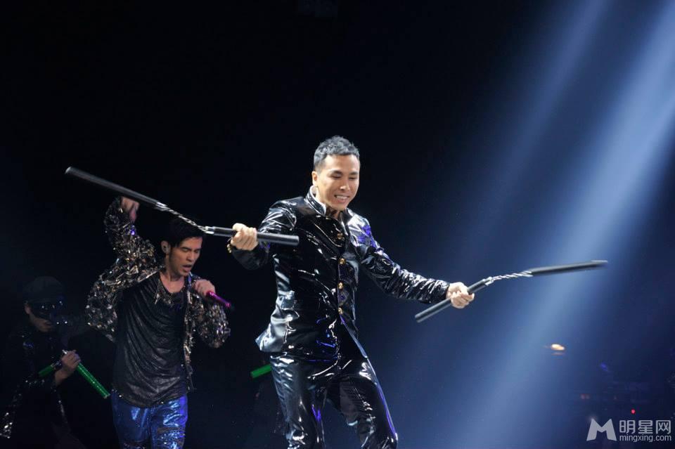 周杰伦甄子丹魔天伦香港演唱会第七场_图-5
