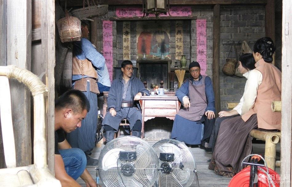 《危城歼霸》大暑热拍高潮吴京自拍消暑_图-6