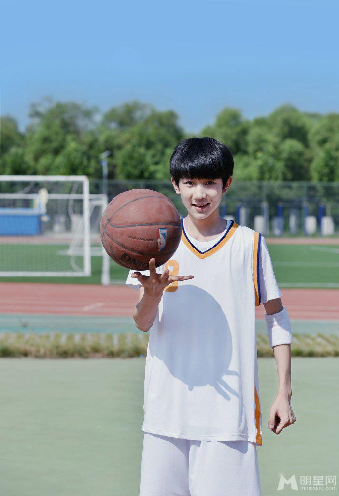 TFBOYS《剩下的盛夏》MV剧照曝光_图-3