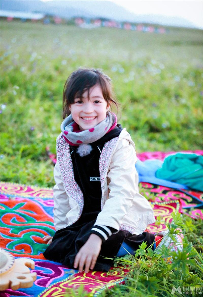 元气少女！《爸爸3》夏天草原写真美如画_图-10