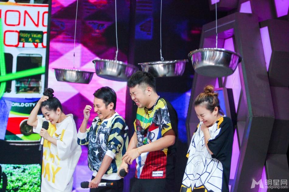 《快本》女神月来袭赵薇疯狂徐峥放狠话_图-18