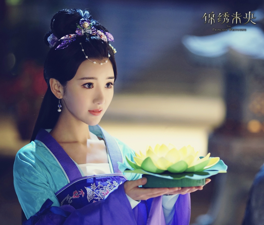 毛晓彤《锦绣未央》扮相惊艳_图-6
