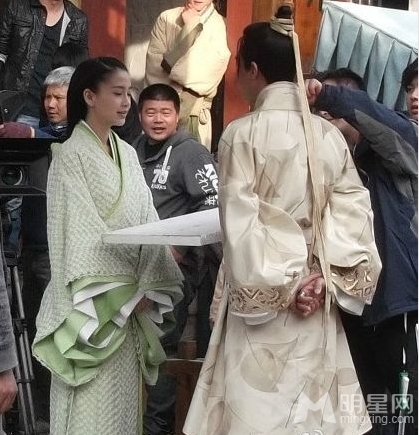 Angelababy杜淳主演的云中歌拍摄花絮照_图-1