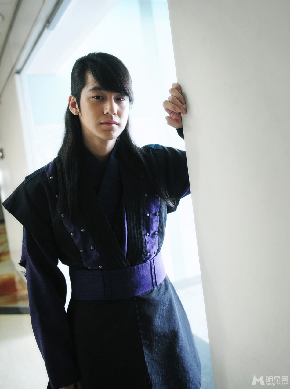 探班火之女神井儿金范帅气定妆照曝光_图-4