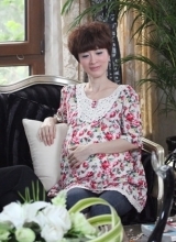 戎装女人曝金巧巧大肚孕照干练辣妈范儿足