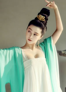杨贵妃精美海报曝光范冰冰美艳造型获赞