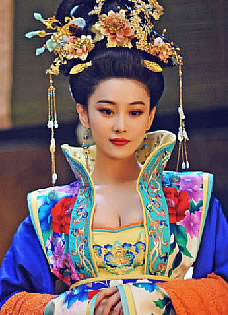 武媚娘萧淑妃华丽剧照张馨予挤胸出镜