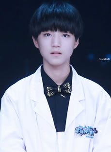 TFBOYS王俊凯《快乐大本营》现场