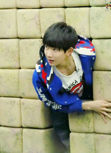 TFBOYS参加《疯狂的麦咭》各种困难关卡恐怖...