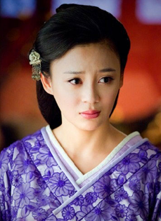 《王的女人》袁姗姗剧中造型美艳