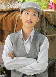 陶昕然《十二金钱镖》剧照曝光女扮男装显俏...