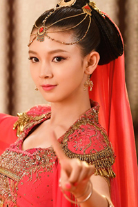 《柜中美人》华丽剧照帝王妖姬共舞