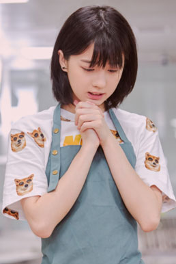李凯馨《篮板青春》花絮为少年制作爱心早餐